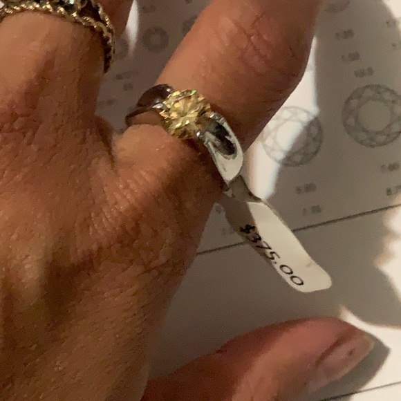 Cannery Moissanite ring 6 - Picture 2 of 7